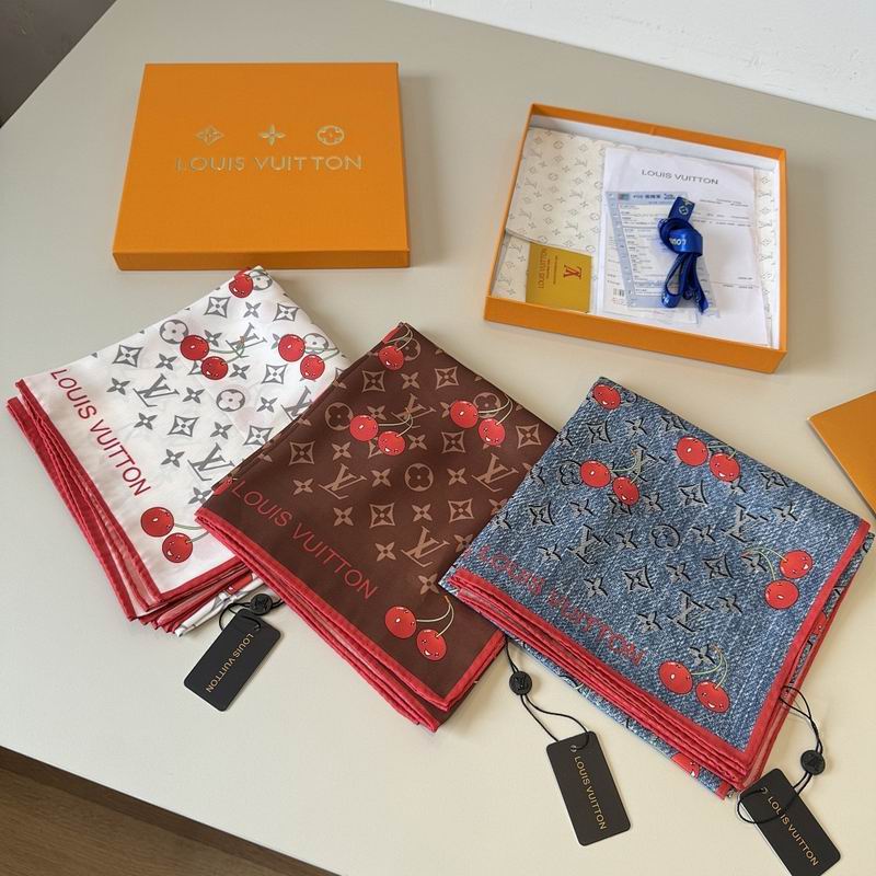 LV silk scarf hm27
